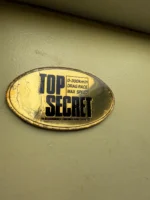 TOP SECRET GOLD 90s TRUNK EMBLEM BADGE RARE FOR SUPRA GTR R32 R33 NISMO REAR HKS - Image 5